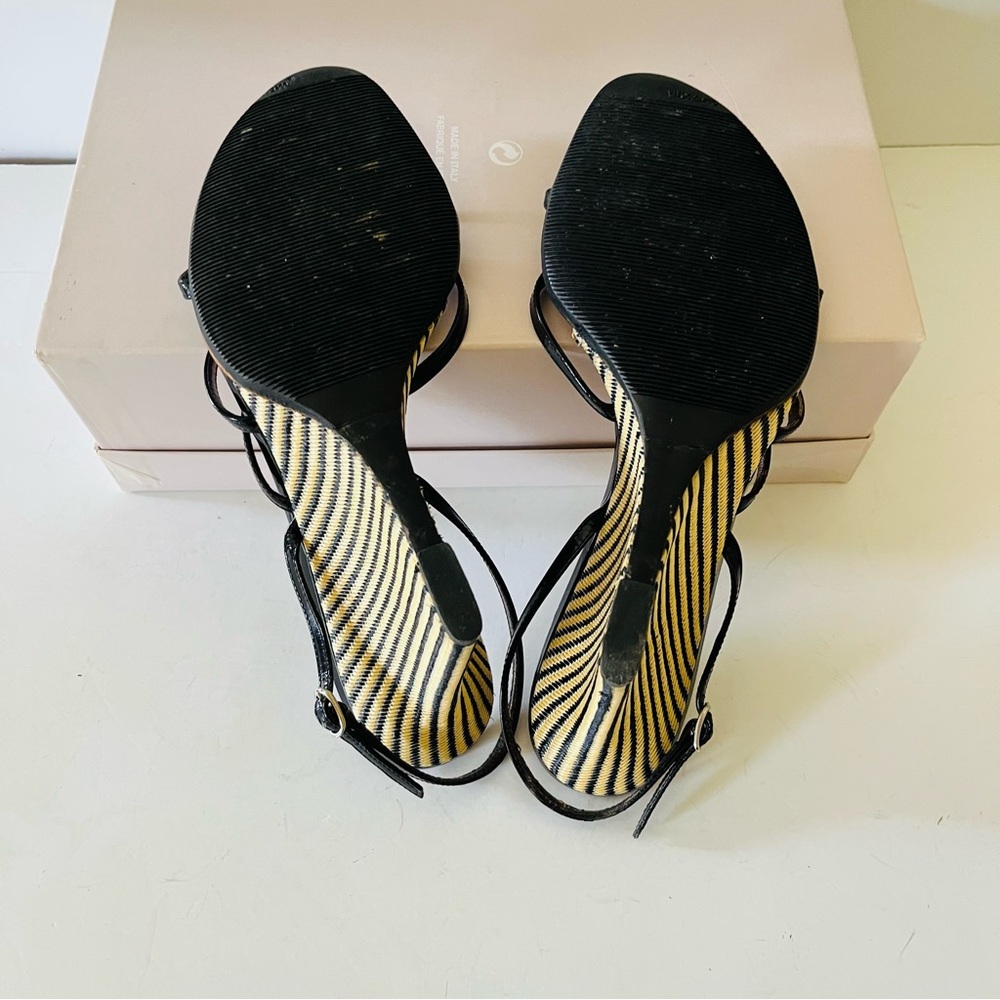 Dolce & Gabbana black and tan wedge sandals 7.5 - Picture 10 of 11